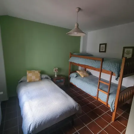Holiday home Axarquia De Gredos Y Casa Paco De Gredos Arenas de San Pedro